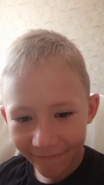 буду играть в ЗОМБИ ПРОТИВ РАСТЕНИЙ!!!