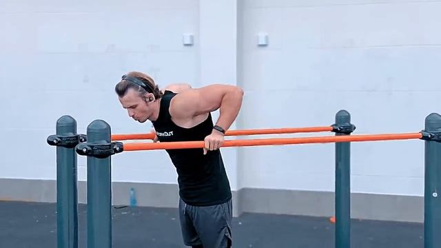 Хочешь такое тело. Попробуй ЭТИ Отжимания на Брусьях!