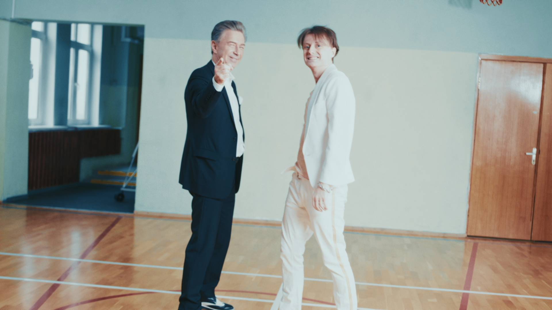 Сергей Арутюнов, Валерий Сюткин, Иван Воробьев - Я то что надо смотреть онлайн