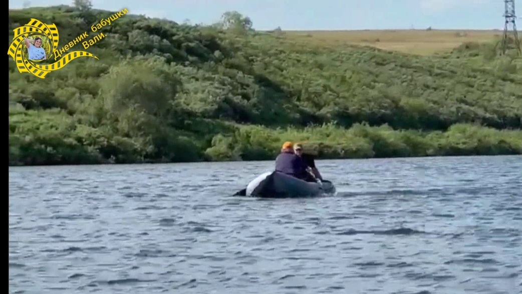 По реке Воркута на лодках. смотреть онлайн