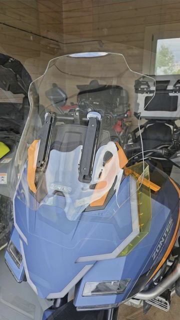 Прокатился на Zontes 703F с новым стеклом смотреть онлайн