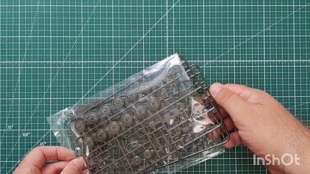 №250 Обзор модели Schilka 23/4 Meng 1/35.mp4