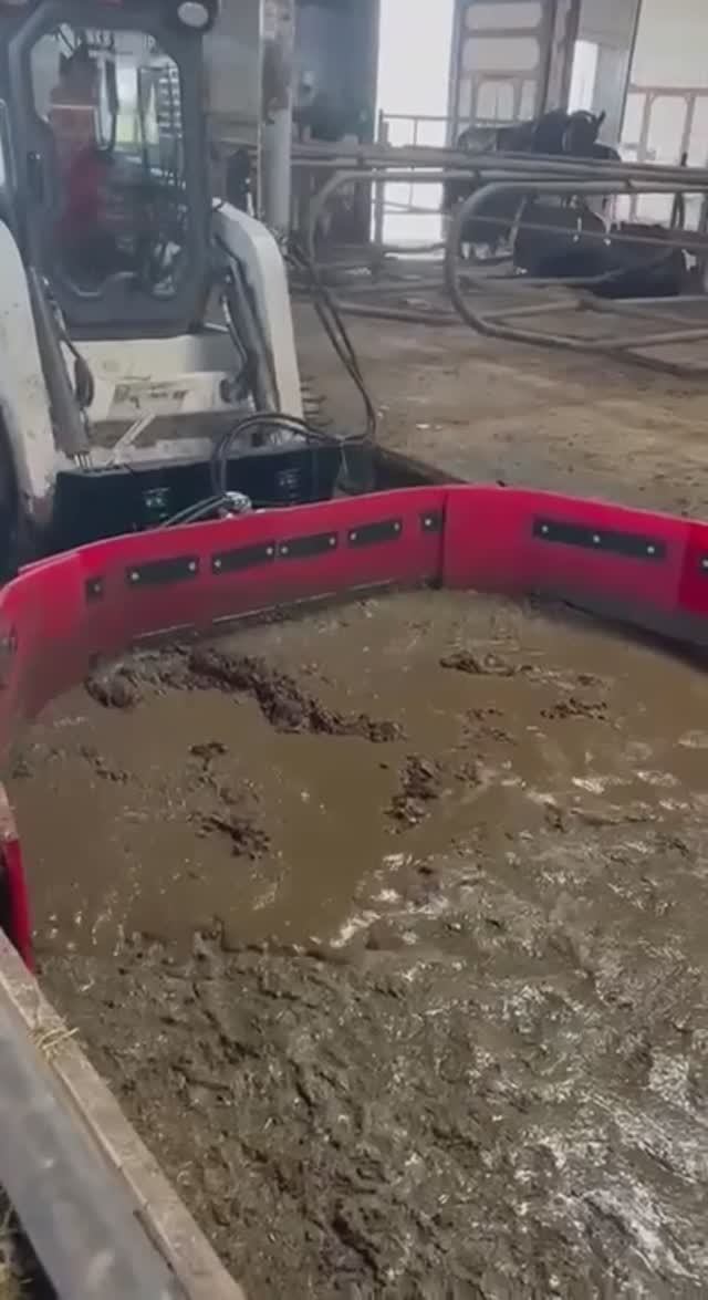 Отвал-скребок 2400-4500 для мини-погрузчика Wecan 830 смотреть онлайн