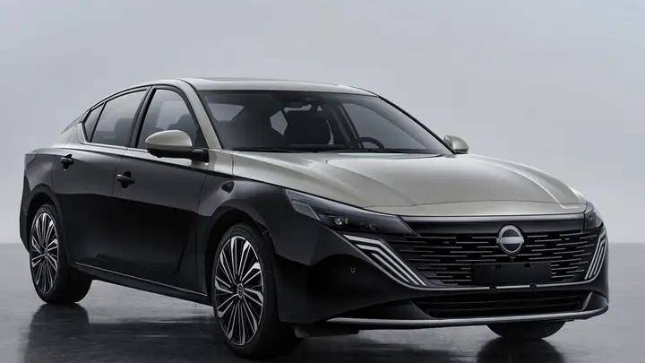 Рассекречена внешность нового Nissan Teana 2026: седан выполнен в стиле Maybach смотреть онлайн