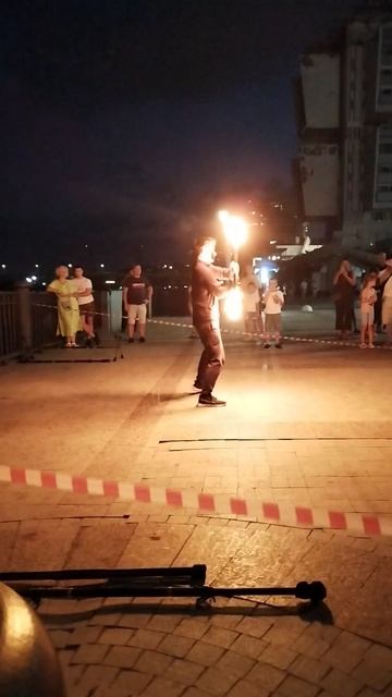 фаер шоу #двойняшки#огонь#хочувтоп#отдых#вечер