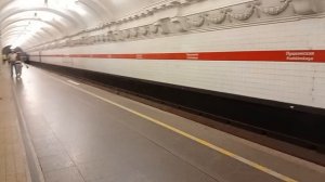 Поездка на метро из Пушкинской до Площади Восстания