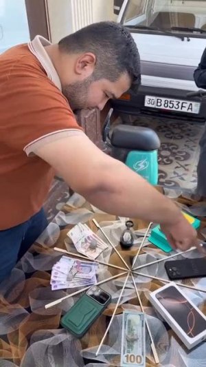 Уличный аттракцион😂