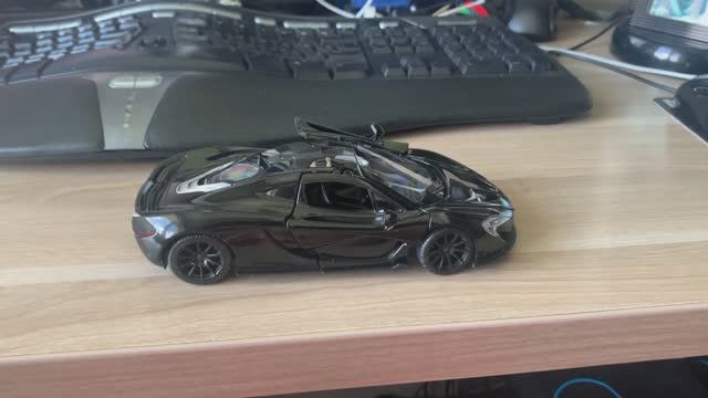 Обзор модели McLaren P1 от Rastar смотреть онлайн