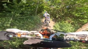 Первый раз в Геленджике подъем в Downhill (Даунхилл) - KEWS K23 250 2T Lanza