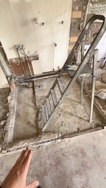 Работа со старым фондом - Сталинка, смотри как мы это делаем  #алексейбелый #сталинка #демонтаж