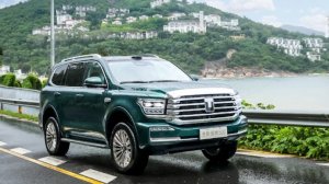 Обновленный внедорожник Tank 500 2026 появился в Китае: новые возможности и пара гибридных моторов