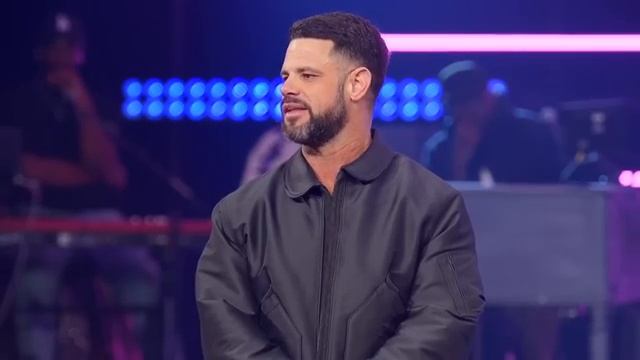 "Проповедник, замаскированный под Заключённого.." / Стивен Фуртик смотреть онлайн