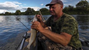 С ночёвкой на реке. Вот и Август подкрался.