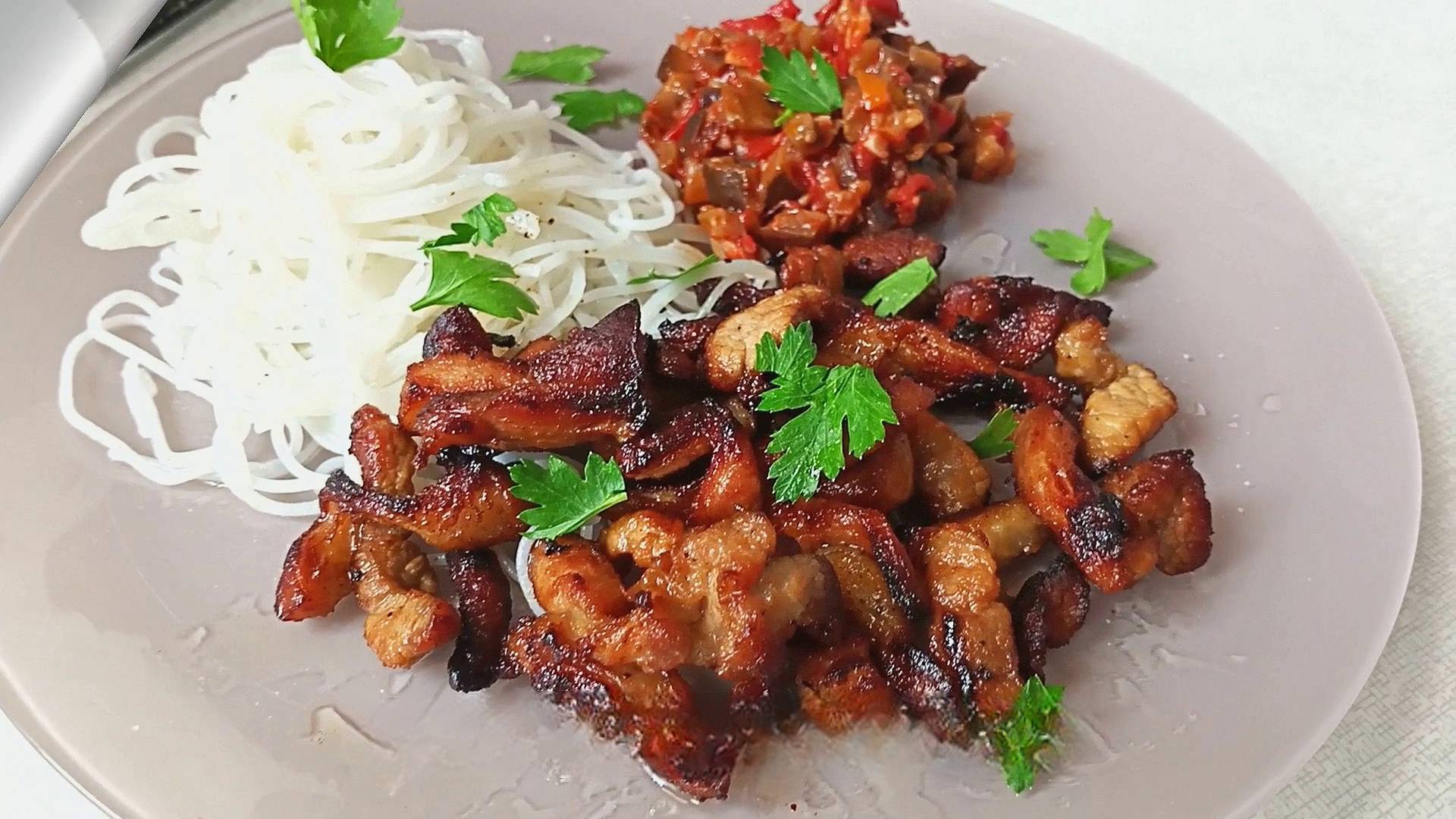 Мясо на сковороде Рецепт жареной свинины по японски Как вкусно пожарить мясо. смотреть онлайн