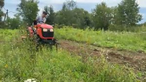 Работа минитрактора Kubota A211N NARROW с почвофрезой Kubota
