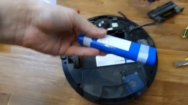 Как заменить аккумулятор для пылесоса iLife 4INR19/66 Original quality смотреть онлайн