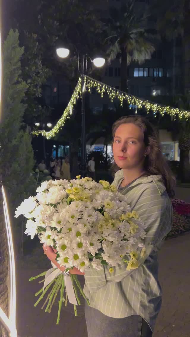 И тут я осознал, что влюбился по уши😅🩵  https://t.me/plnnn_11  Inst: plnnn_1