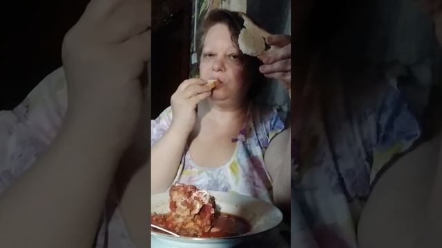 МУКБАНГ ВКУСНЫЙ БОРЩ смотреть онлайн