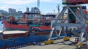 = Разгрузка авто с судна Ocean Queen SV =