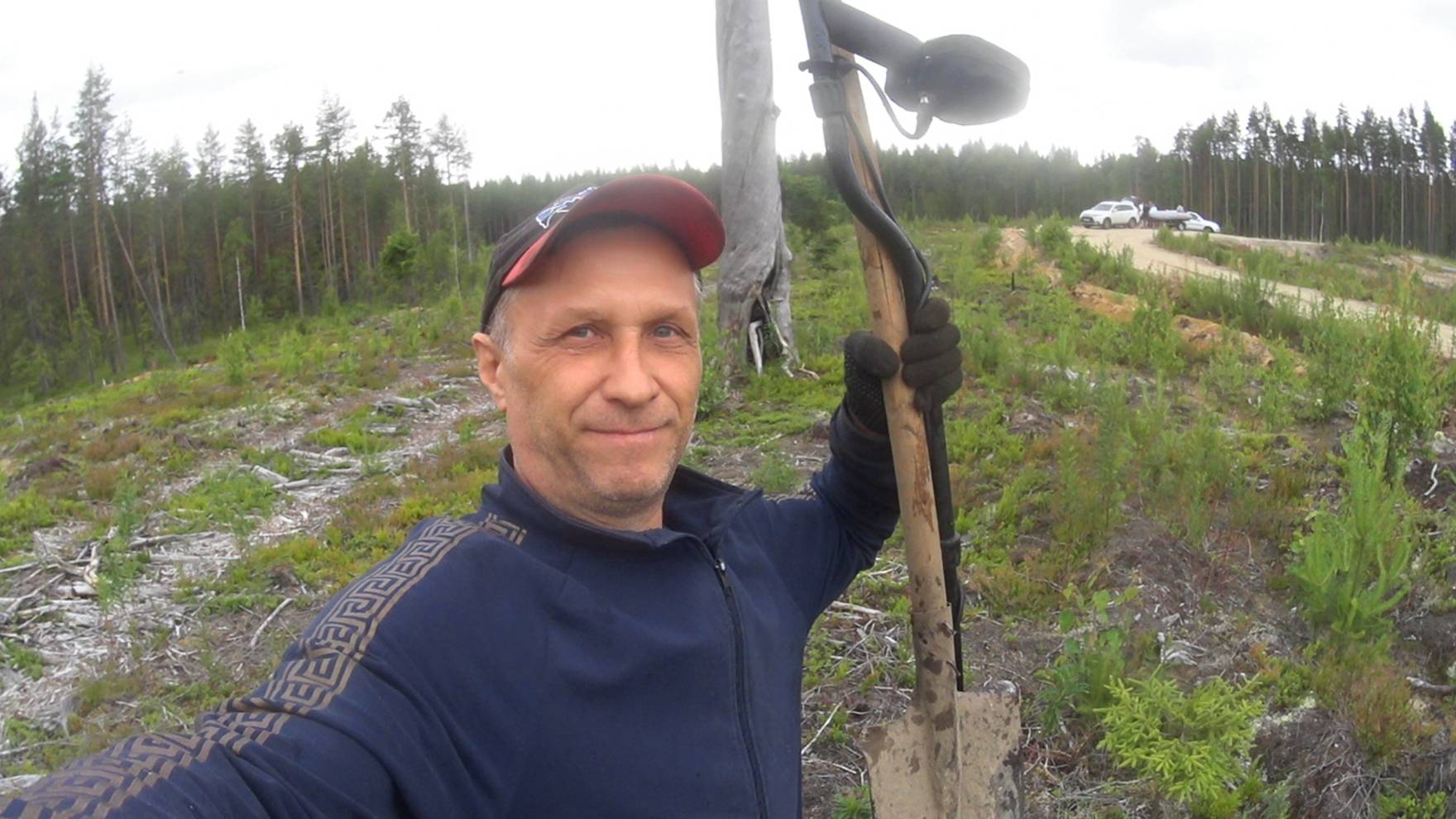 ИЩУ КЛАД ПОД СУХИМИ,ВЕКОВЫМИ ТРЁХСОТЛЕТНИМИ ДЕРЕВЬЯМИ! смотреть онлайн