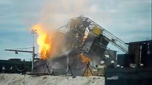 ЧП на буровой, пожар и падение вышки, ликвидация аварии военизированным отрядом🚒