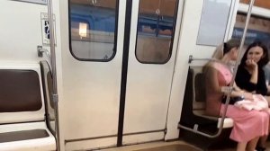 Поездка на метро из Парнаса до Сенной площади