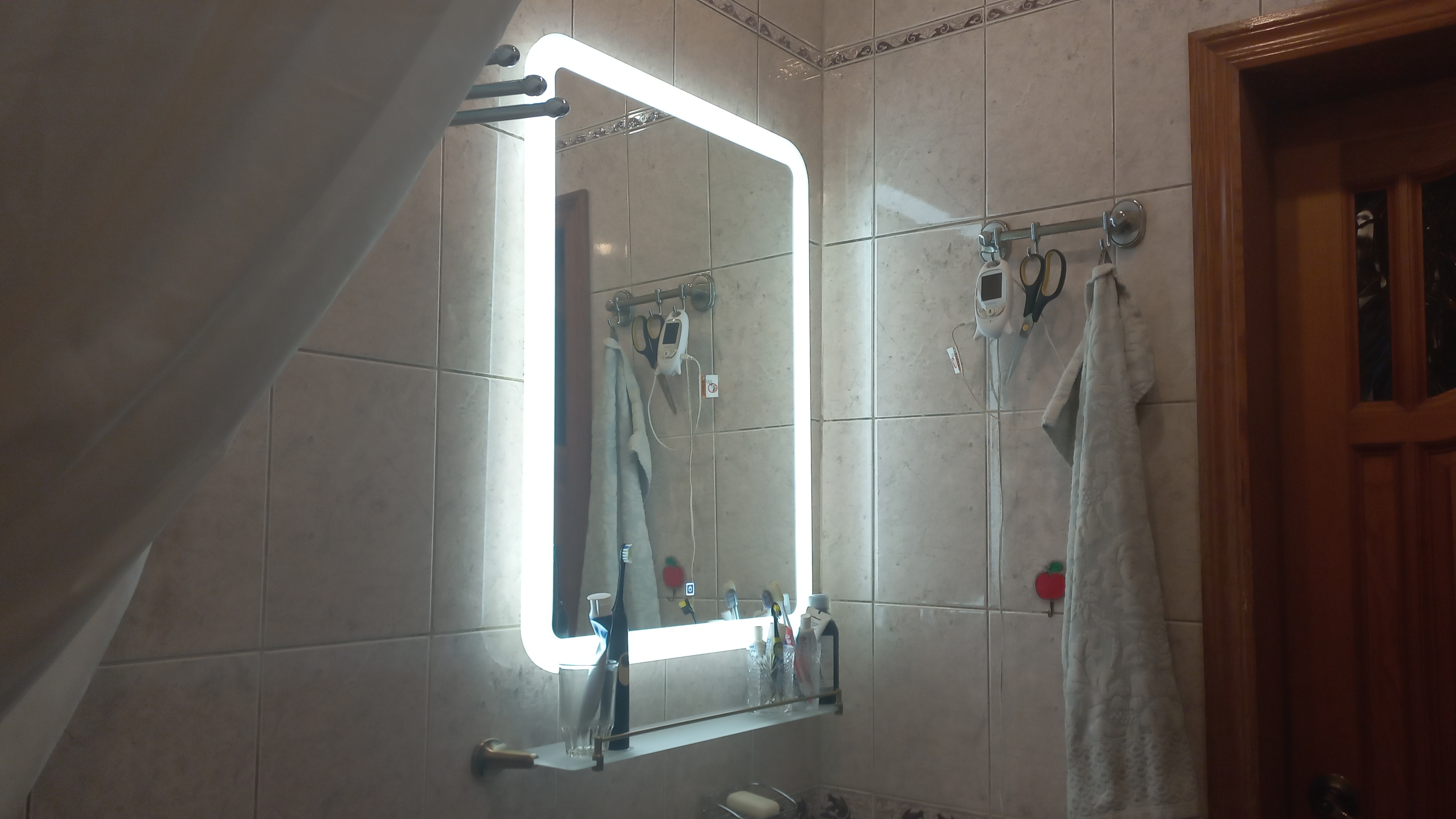 новое зеркало и обнавленная ванная . смотреть онлайн