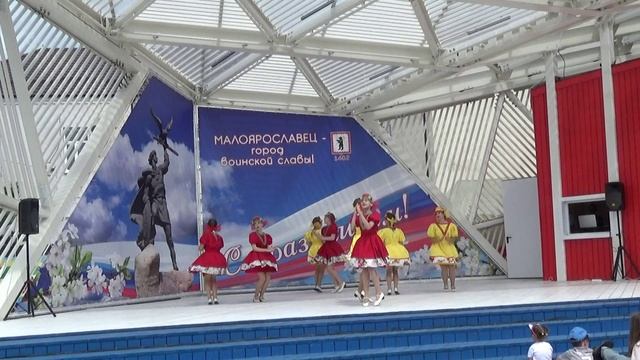 Детский танцевальный коллектив "Родничок", т."Задоринки" смотреть онлайн