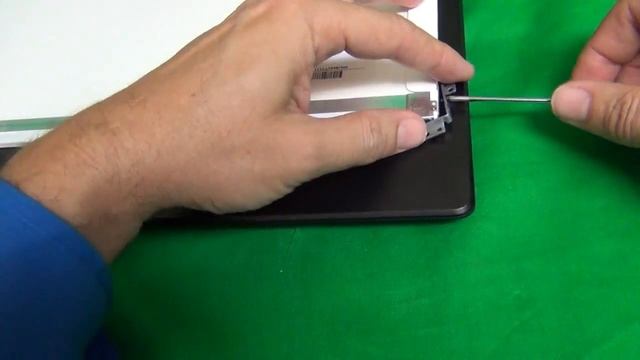 Как заменить матрицу 19.5", 1600x900, LED, 30 pins смотреть онлайн