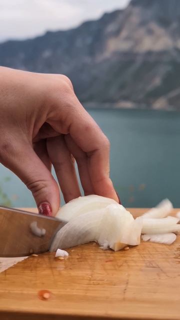 НСК Стерх. готовим лёгкий походный салатик. смотреть онлайн