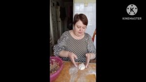 Амёба-магнат хвастает девчатам,я вчера понаписала 10 писем на неё,а надо было 1,только в нужное окно