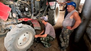 Юрий Васильевич заехал на ремонт! В помощь брошены все силы!