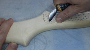 Плетенка «ВОЛНА С ПРОЖОГОМ» на топорище #19 / A drawing on an Ax