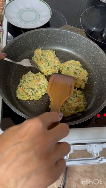 Нежные оладушки из кабачков #кабачки #оладьи #рецепты смотреть онлайн