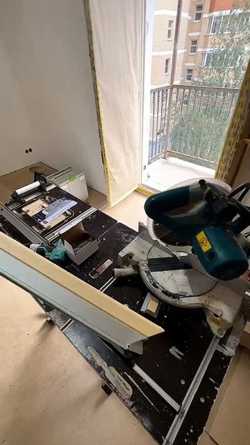 Монтаж скрытых дверей  #алексейбелый #скрытыедвери