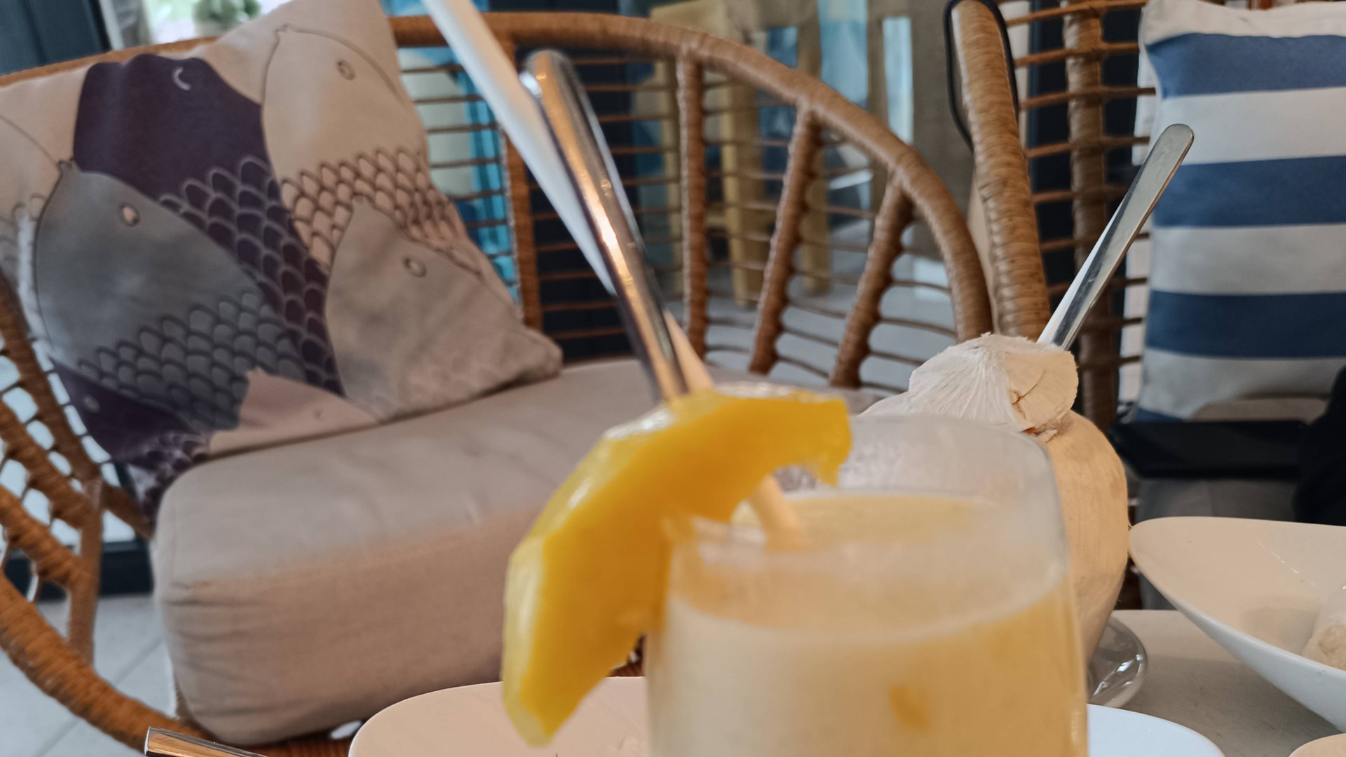 ужин в отеле Vinpearl Resort & Spa Nha Trang Bay. Вьетнам. Нячанг. смотреть онлайн