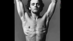 Михаил Барышников. Выдающийся советский артист балета. Переехал в США.