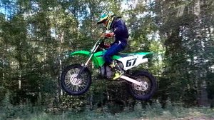 В российских регионах растет число аварий с участием подростков, которые гоняют на питбайках