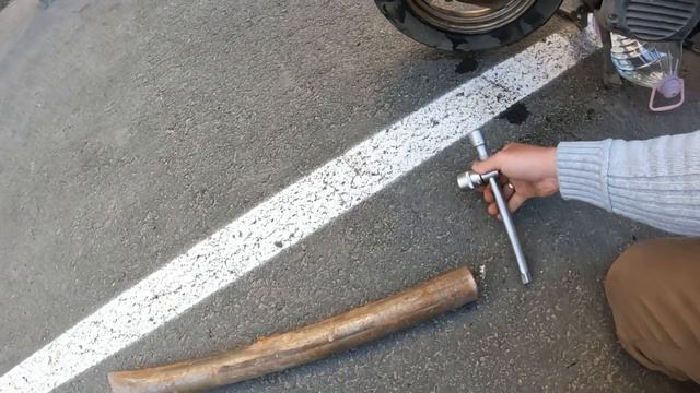 Замена покрышки на скутере #курьер смотреть онлайн