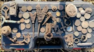 Бомбический коп в лесу и на распашке!