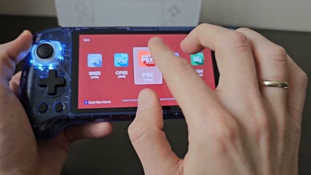 Anbernic RG556 - Предварительный обзор флагмана среди консолей для ретро-игр смотреть онлайн