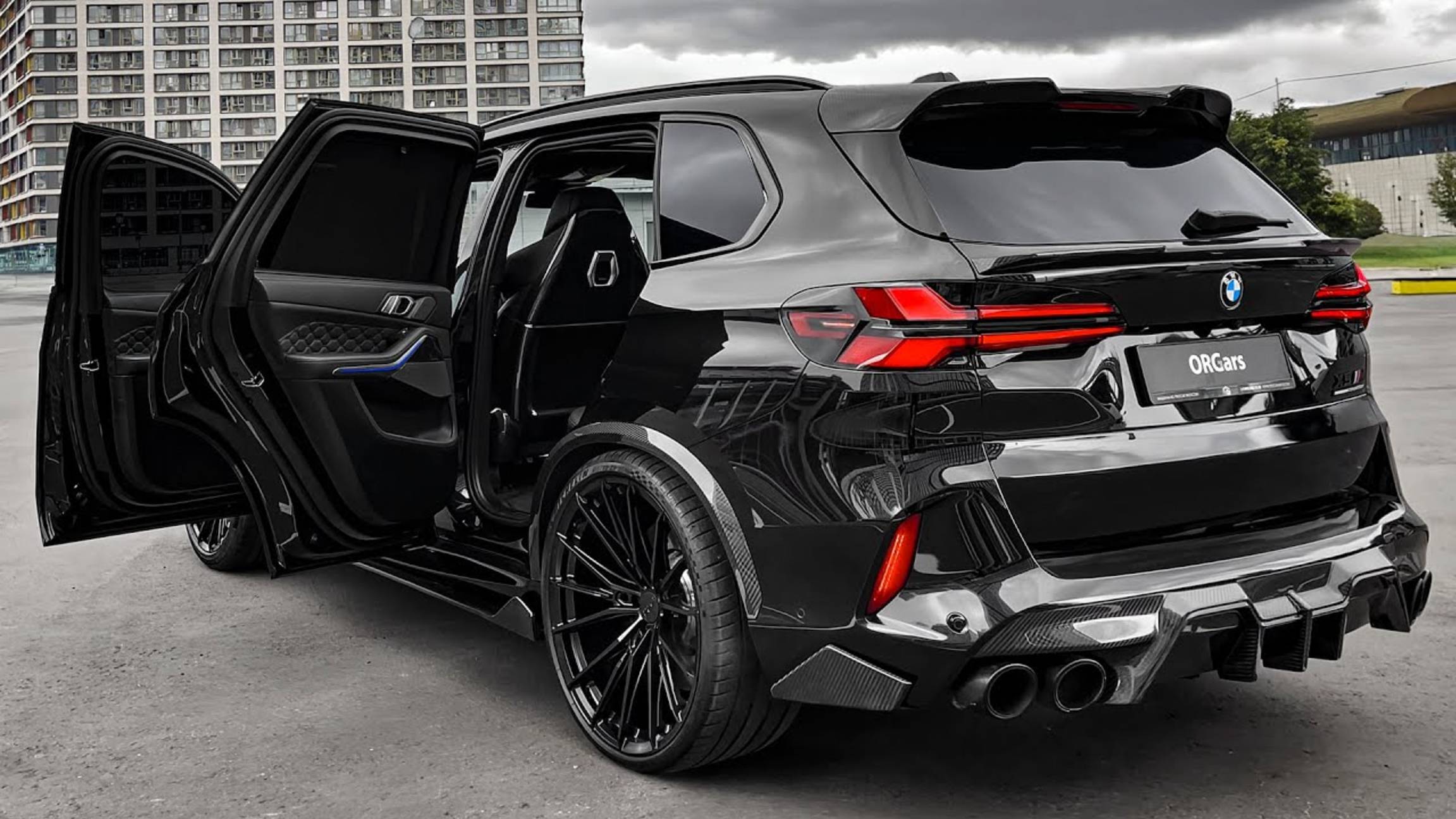 BMW X5 M [NEW! 2025] смотреть онлайн