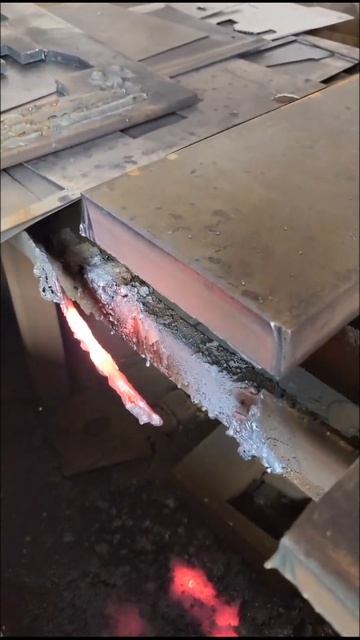 Тест реза 30 мм Galich CUT 400A, установлена мощность 35%. смотреть онлайн