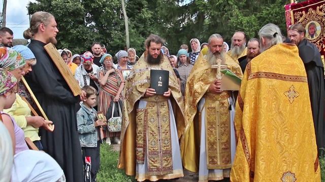 Корсунская пустынь . Крестный ход . смотреть онлайн
