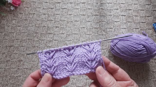 Замечательный узор для шапок, снудов, шарфов и не только.. смотреть онлайн