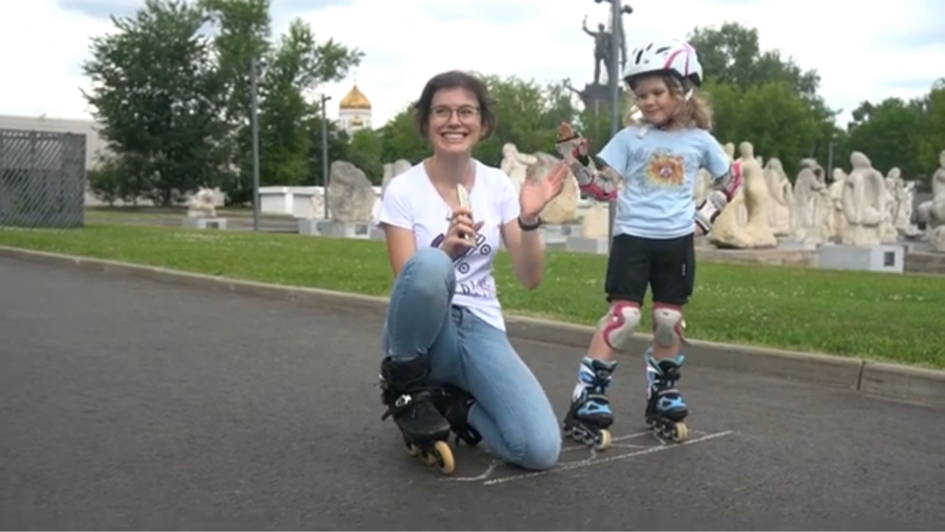 RollerLine | Учим маленького ребенка кататься на роликах смотреть онлайн