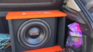 Активный сабвуфер DL Audio Barracuda 12A SE v.2 долбит нормально