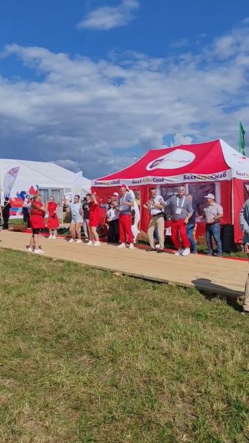 танец консультанта смотреть онлайн