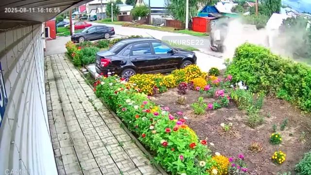 ДТП с перевертышем в Железнодорожном районе смотреть онлайн