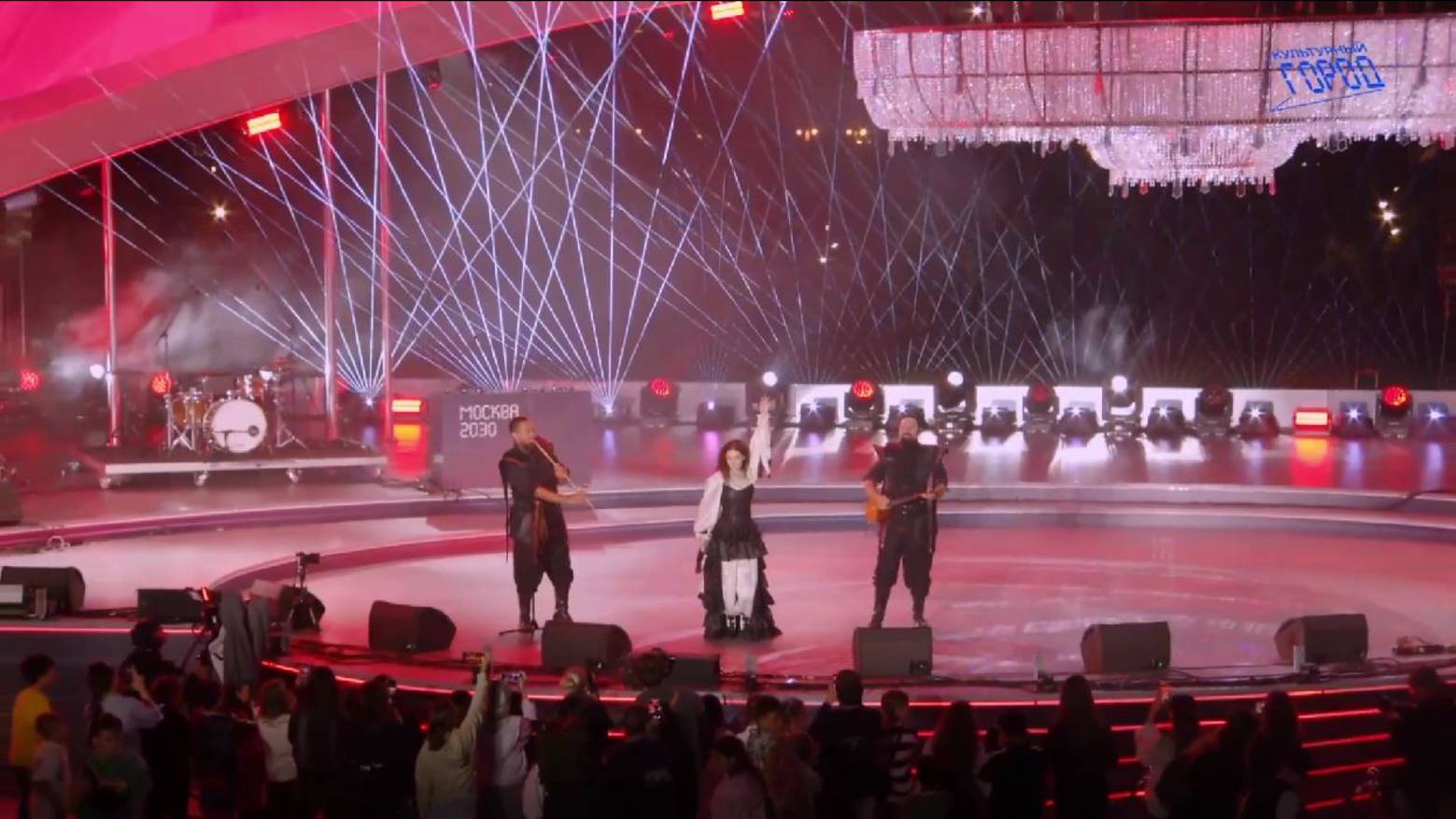 AY YOLA. Live-выступление в Парке Зарядье смотреть онлайн